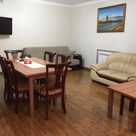 Apartment On Getapnya 74 ديليجان المظهر الخارجي الصورة